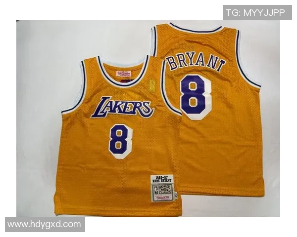 篮球装备选购指南：精选球衣推荐助你提升场上表现